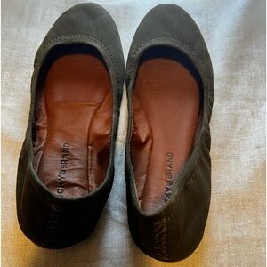 Lucky Brand Emmie ballet flats. Size 8.5. deep forest green in color.